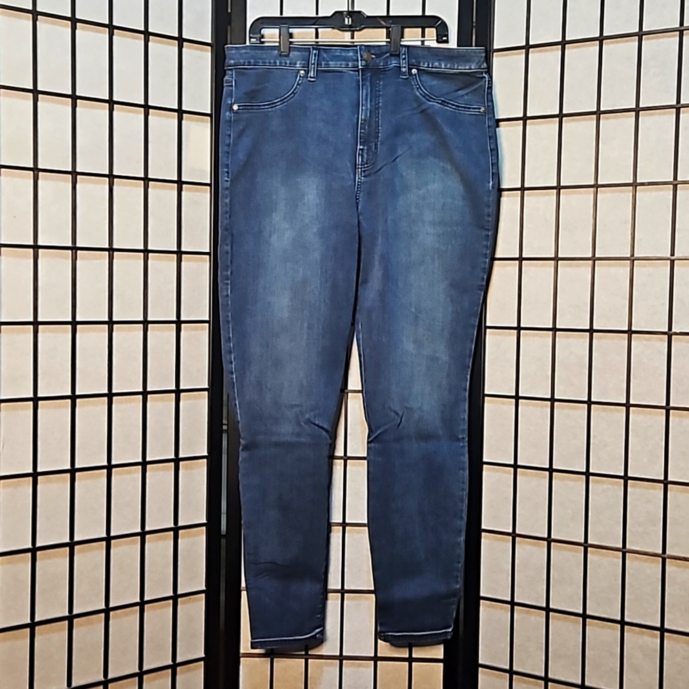 High Rise Skinny Jean
